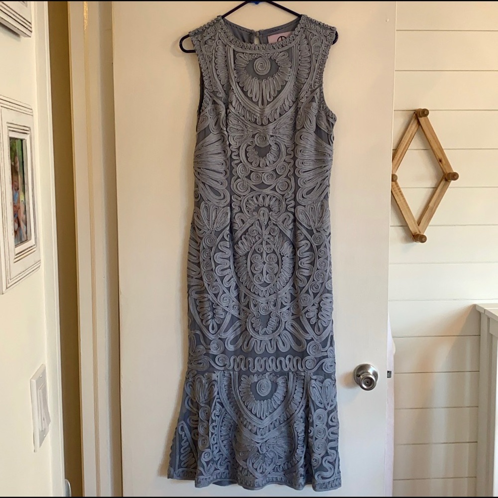 JS Collections Gown